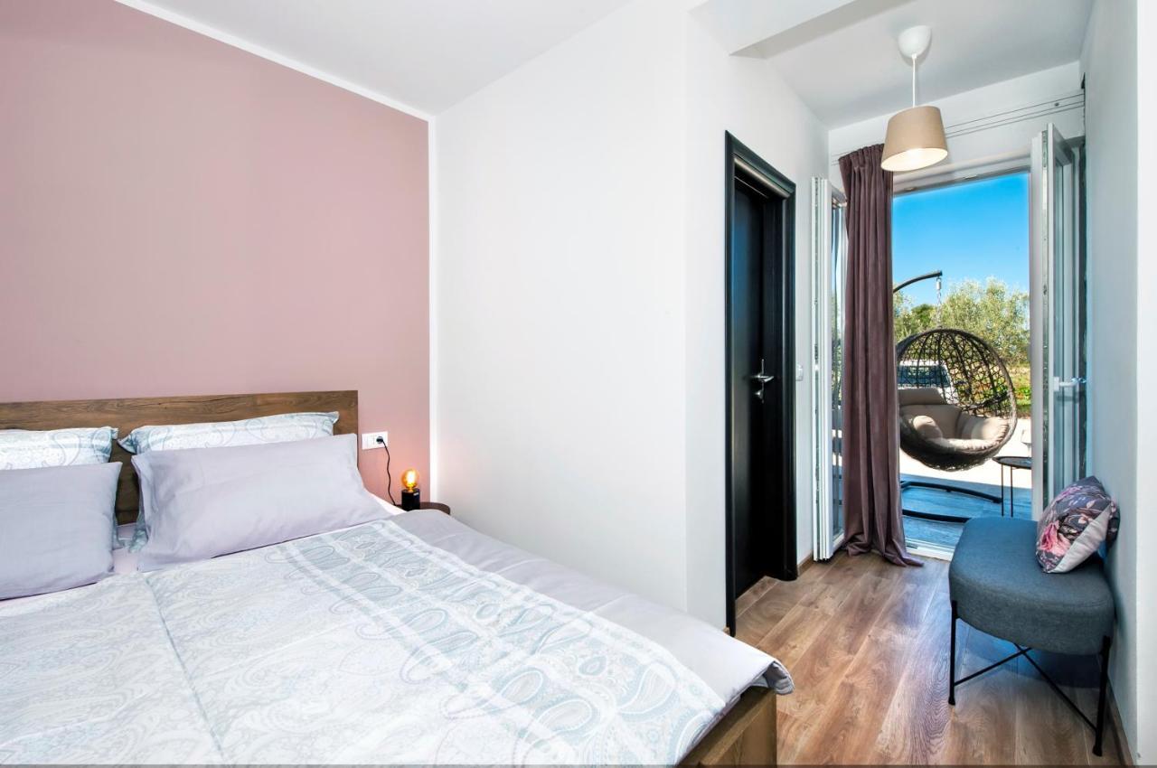 Apartment Miral Rovinjsko Selo Eksteriør billede