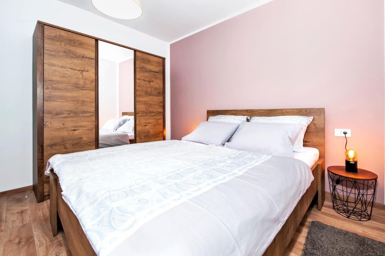Apartment Miral Rovinjsko Selo Eksteriør billede